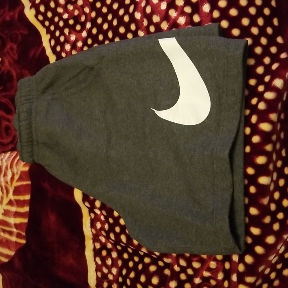 Womens medium nike shorts